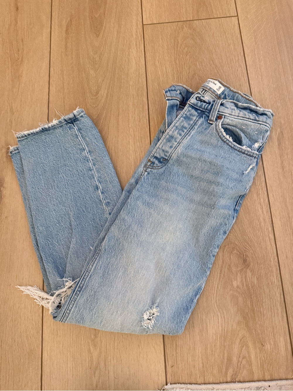 Abercrombie & fitch Light Wash Women's Straight-Leg Distressed Jeans